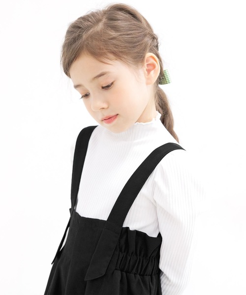 Bee des Bee（ビーデスビー）の「コーデュロイ風ジャンパースカート（ジャンパースカート・キッズ・ピンクベージュ/ブルー/ベージュ/ライトグレー/ブラック/モスグリーン/ブラック系/グリーン系/ブルー系その他/パープル/アイボリー・120cm/130cm/140cm/150cm/110cm/100cm）」の18枚目の写真