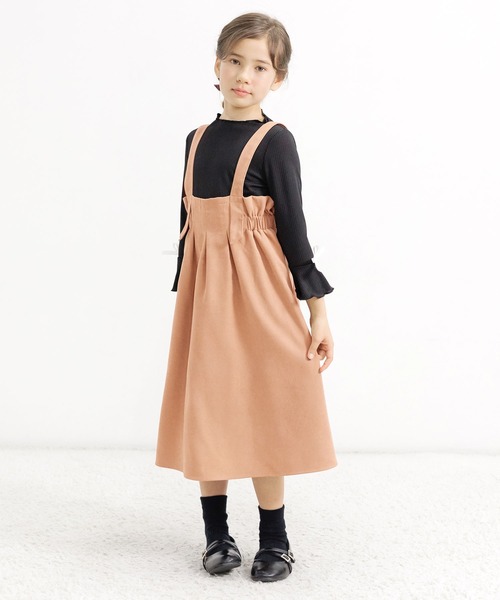 Bee des Bee（ビーデスビー）の「コーデュロイ風ジャンパースカート（ジャンパースカート・キッズ・ピンクベージュ/ブルー/ベージュ/ライトグレー/ブラック/モスグリーン/ブラック系/グリーン系/ブルー系その他/パープル/アイボリー・120cm/130cm/140cm/150cm/110cm/100cm）」の20枚目の写真