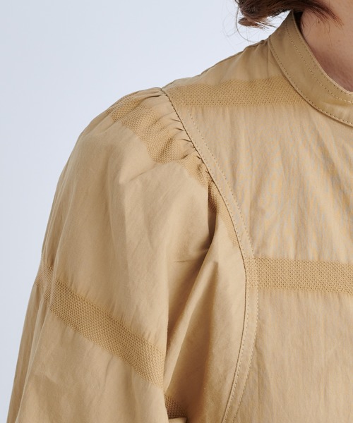 DouDou（ドゥドゥ）の「ボーダー織りパフギャザーワンピース（ワンピース・レディース・ブラック/ベージュ・FREE）」の18枚目の写真