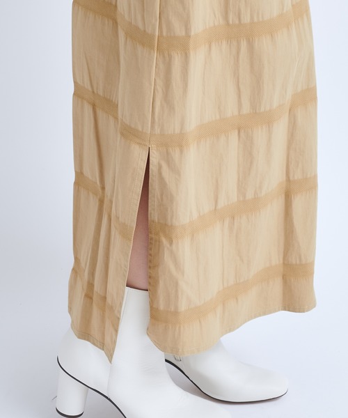 DouDou（ドゥドゥ）の「ボーダー織りパフギャザーワンピース（ワンピース・レディース・ブラック/ベージュ・FREE）」の21枚目の写真