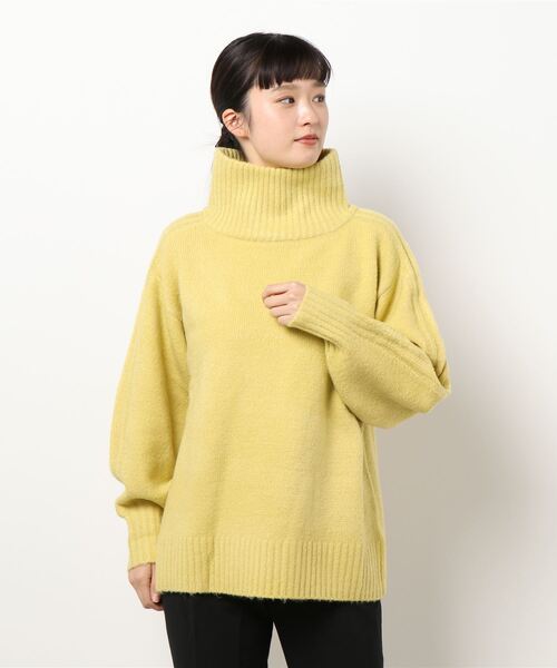 KOBE LETTUCE（コウベレタス）の「サイドリブ編みボリュームハイネックニットトップス（ニット/セーター・レディース・グレイッシュベージュ/パープル/グリーン/イエロー・FREE）」の14枚目の写真