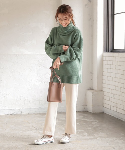 KOBE LETTUCE（コウベレタス）の「サイドリブ編みボリュームハイネックニットトップス（ニット/セーター・レディース・グレイッシュベージュ/パープル/グリーン/イエロー・FREE）」の8枚目の写真