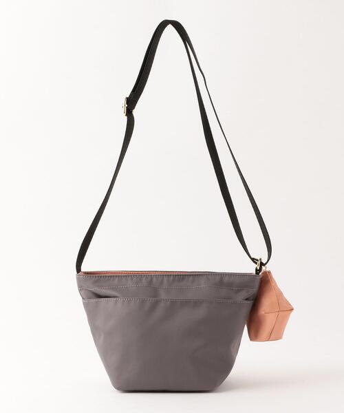 closet story(クローゼットストーリー)の「<closet story>ナイロン バイカラー ミニショルダーバッグ(ショルダーバッグ・レディース・ブラック/グレー・FREE)」の11枚目の写真