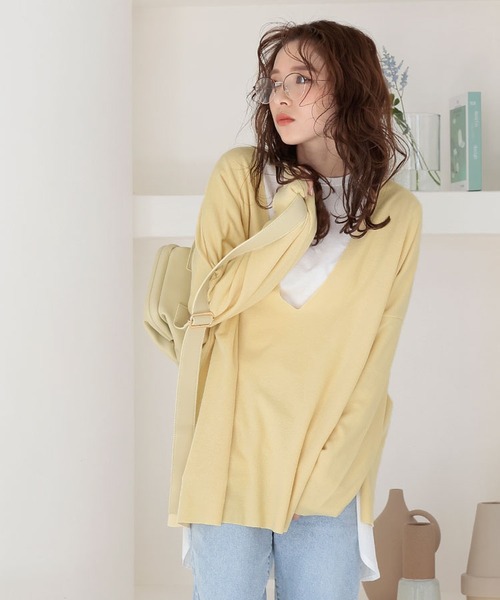 DONOBAN（ドノバン）の「華奢見え深Vニットソー [E]（ニット/セーター・レディース・ブラック/ベージュ/ピンク/イエロー/ミント・M）」の4枚目の写真