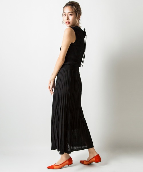 MILLION CARATS(ミリオンカラッツ)の「プリーツニットスカートのシルエットが綺麗なサマーニットワンピース(ワンピース・レディース・ピンク/ブラック/ブラウン・FREE)」の7枚目の写真