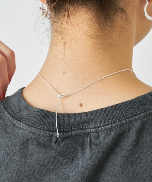 Omekashi（オメカシ）の「細スネークネックレス（ネックレス・レディース・シルバー/ゴールド・ONE SIZE）」の3枚目の写真