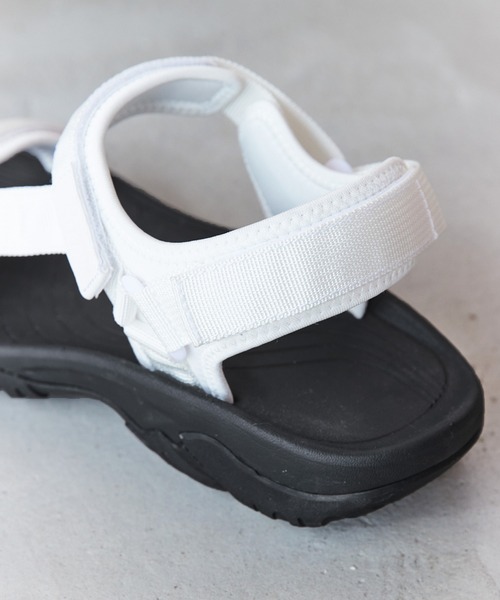 Kappa(カッパ)の「Kappa / カッパ 別注 ロゴ刻印 ストラップ ベルクロサンダル(サンダル・メンズ・ブラック/ホワイト/ベージュ/グレー・L/M/S)」の8枚目の写真