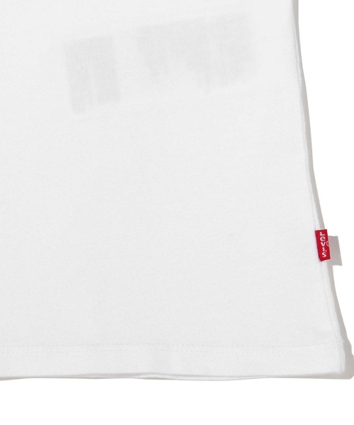 Levi's（リーバイス）の「THE PERFECT TEE NEW LOGO II WHITE+（Tシャツ/カットソー・レディース・マルチ・S/M/L/XS）」の7枚目の写真