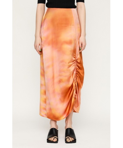 SLY(スライ)の「DAZED DYE SATIN SHIRRING SK サテン シャーリング スカート(スカート・レディース・イエロー系その他/オレンジ系その他・2/1)」の10枚目の写真