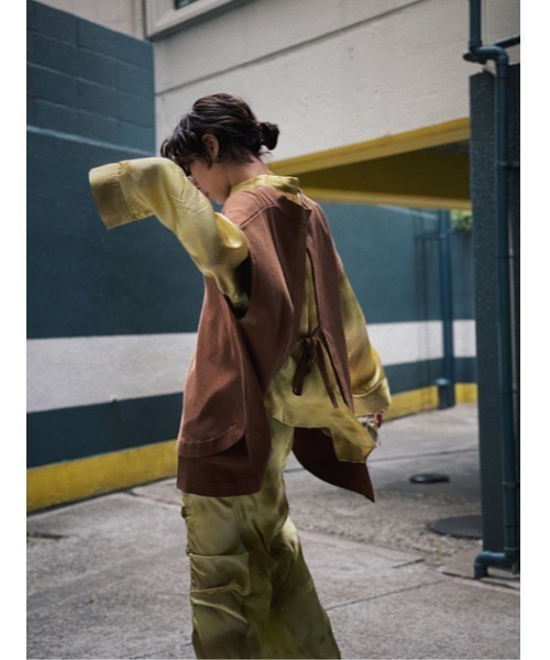 SLY(スライ)の「DAZED DYE SATIN SHIRRING SK サテン シャーリング スカート(スカート・レディース・イエロー系その他/オレンジ系その他・2/1)」の22枚目の写真