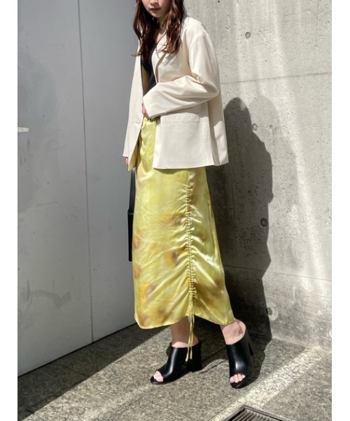 SLY(スライ)の「DAZED DYE SATIN SHIRRING SK サテン シャーリング スカート(スカート・レディース・イエロー系その他/オレンジ系その他・2/1)」の20枚目の写真