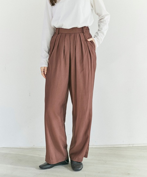 ReNorm（リノーム）の「タックワイドパンツ（その他パンツ・レディース・ブラック/ブラウン/オレンジ・S/M）」の2枚目の写真