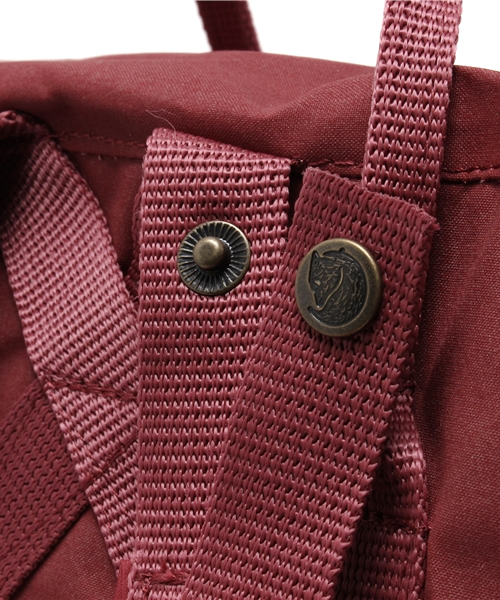 fennica Men's（フェニカメンズ）の「FJALLRAVEN / kanken big（バックパック/リュック・メンズ・ベージュ/レッド/イエロー系その他/グリーン系その他/ブルー・ONE SIZE）」の10枚目の写真