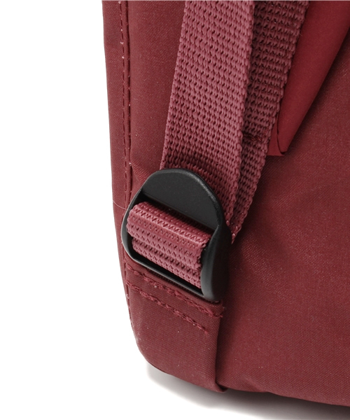 fennica Men's（フェニカメンズ）の「FJALLRAVEN / kanken big（バックパック/リュック・メンズ・ベージュ/レッド/イエロー系その他/グリーン系その他/ブルー・ONE SIZE）」の6枚目の写真