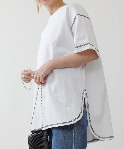 COLONY 2139（コロニートゥーワンスリーナイン）の「天竺前後差半袖T/サイドスリットＴシャツ（Tシャツ/カットソー・レディース・その他35/ブラック/オフホワイト/ホワイト・MEDIUM）」の2枚目の写真