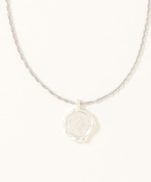 LOWRYS FARM(ローリーズファーム)の「コインネックレス 946649(ネックレス・レディース・ゴールド/シルバー系その他/ゴールド系その他/シルバー/キャメル/ブラウン/グレー系その他/ベージュ・FREE)」の2枚目の写真