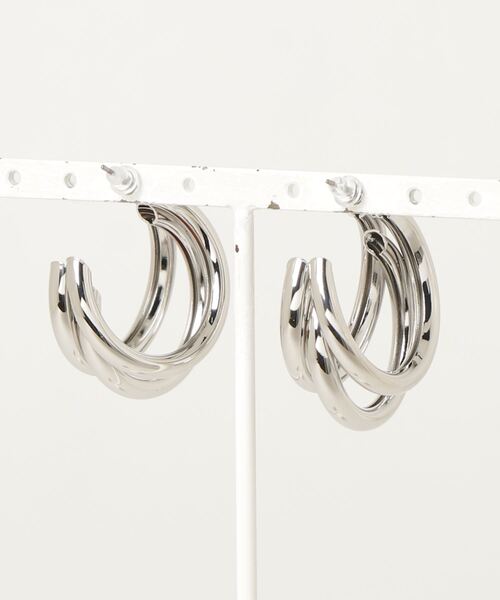 WEGO（ウィゴー）の「WEGO/ボリュームフープピアス（ピアス（両耳用）・レディース・ゴールド/シルバー・FREE）」の4枚目の写真