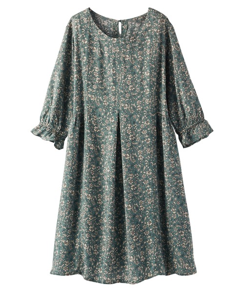 BELLUNA PLUS(ベルーナ)の「レーヨン素材タック使いプリントワンピース(ワンピース・レディース・ブラック/ネイビー/セージグリーン/グリーン系その他・MEDIUM/LARGE/X-LARGE)」の3枚目の写真