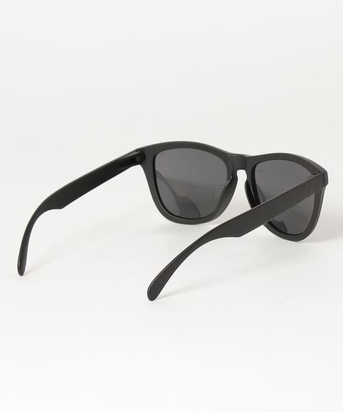 BLENDERS EYEWEAR（ブレンダーズアイウェア）の「L SERIES DEEP SPACE（サングラス）」 WEAR