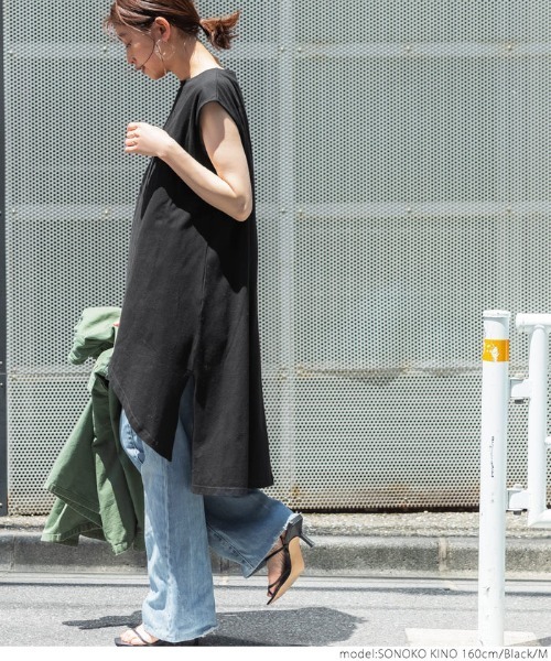 coca(coca)(コカ)の「アシンメトリーヘムノースリワンピ(Tシャツ/カットソー・レディース・ホワイト/ブラック・M/L)」の11枚目の写真