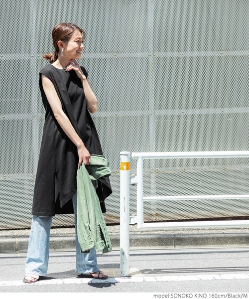 coca(coca)(コカ)の「アシンメトリーヘムノースリワンピ(Tシャツ/カットソー・レディース・ホワイト/ブラック・M/L)」の13枚目の写真