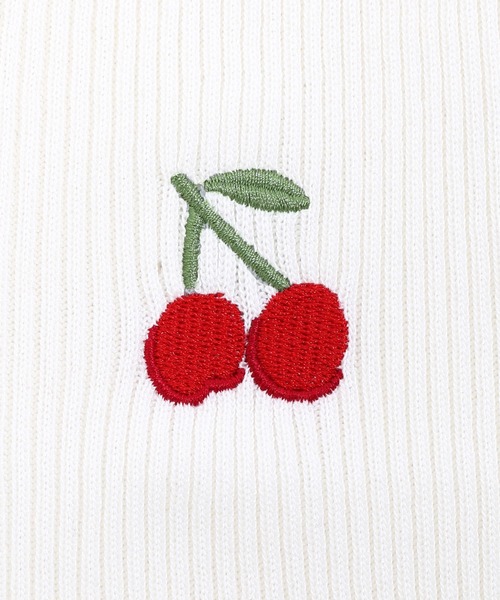 WC（ダブル シー）の「チェリー半袖フェイクカーディガン（カーディガン/ボレロ・レディース・ホワイト/ブラック・FREE）」の3枚目の写真