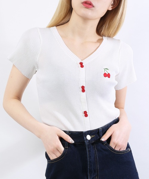 WC（ダブル シー）の「チェリー半袖フェイクカーディガン（カーディガン/ボレロ・レディース・ホワイト/ブラック・FREE）」の15枚目の写真