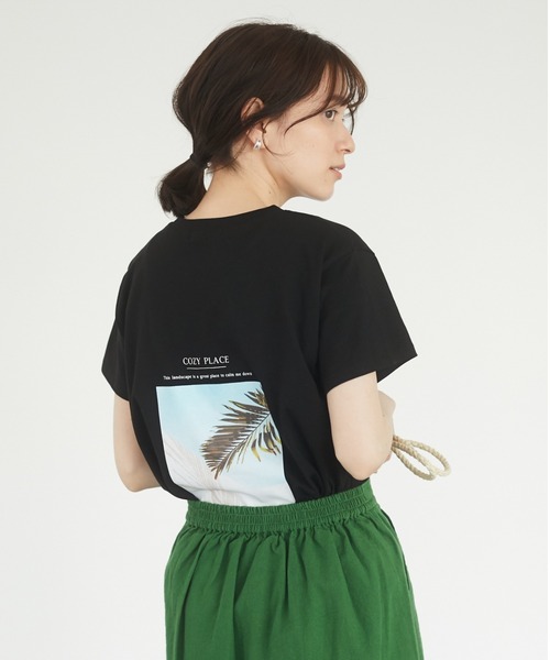 Green Parks(グリーンパークス)の「COZYフォトPtTシャツ*(Tシャツ/カットソー・レディース・ブラウン/カーキ/オフホワイト/ブラック・FREE)」の3枚目の写真