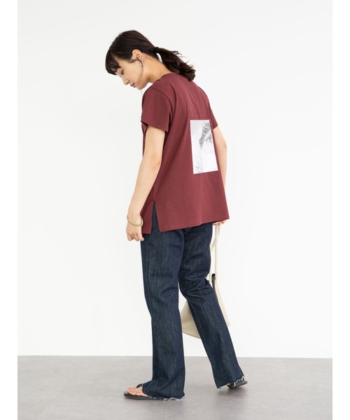 Green Parks(グリーンパークス)の「COZYフォトPtTシャツ*(Tシャツ/カットソー・レディース・ブラウン/カーキ/オフホワイト/ブラック・FREE)」の14枚目の写真