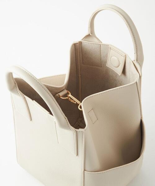 green label relaxing（グリーンレーベルリラクシング）の「DAYLY MID 2WAY バッグ（ショルダーバッグ・レディース・ホワイト/ブラック/モカ・FREE）」の10枚目の写真