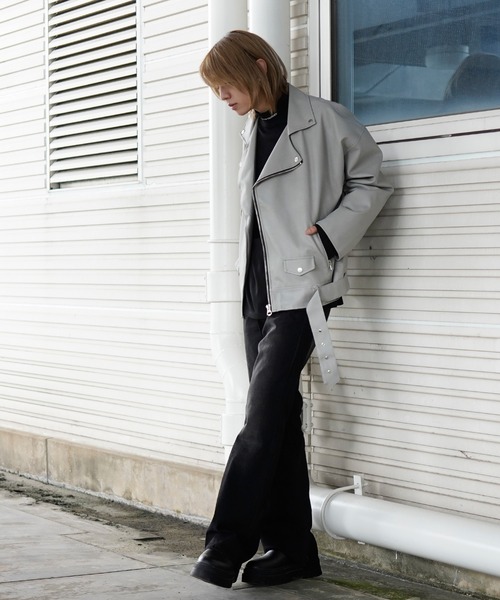 G.O.C(ジーオーシー)の「シンセティック レザー オーバーサイズ ダブル ライダース(ライダースジャケット・メンズ・ブラック/グレー・FREE)」の13枚目の写真