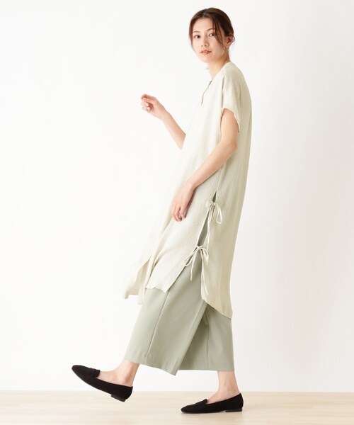 SHOO・LA・RUE(シューラルー)の「◆バンドカラースリットシャツワンピース(ワンピース・レディース・ブラック/ダークグリーン/アイボリー/ブラウン系その他2・00)」の10枚目の写真