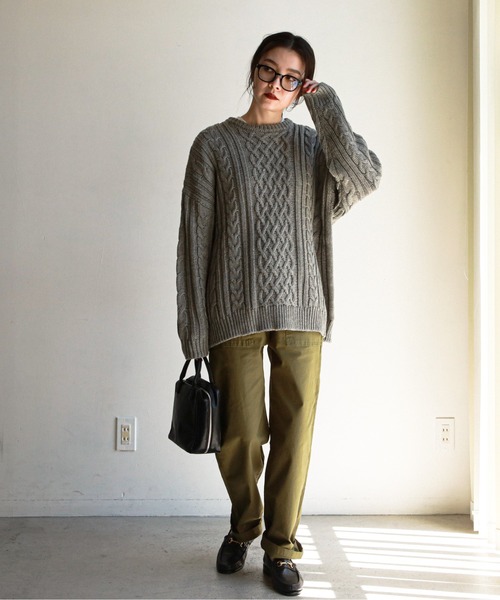 feepur（フェピュール）の「《ウォッシャブル》ケーブルニットビッグプルオーバー（ニット/セーター・レディース・杢グレー/グリーン系その他/ブラック/オフホワイト・MEDIUM）」の17枚目の写真