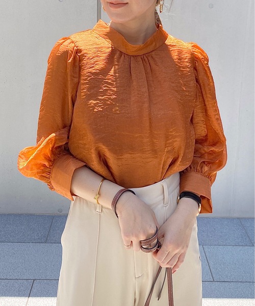 StyleSea(スタイルシー)の「スタンドカラーボリュームスリーブブラウス(シャツ/ブラウス・レディース・ブラック/オリーブ/キャメル・FREE)」の3枚目の写真