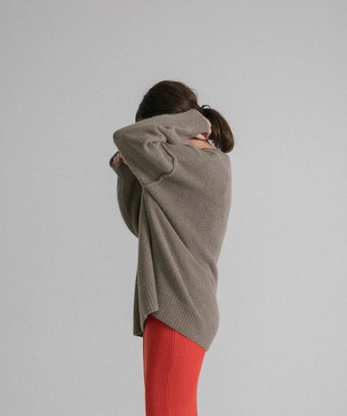 LAATO（ラート）の「FUWA FUWA  KNIT（ニット/セーター・レディース・グレー/パープル/ベージュ・FREE）」の14枚目の写真