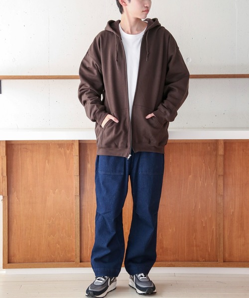 GILDAN（ギルダン）の「【GILDAN】8.0 oz ヘビーブレンド裏起毛スウェットフルジップパーカー 長袖無地フーディー ビッグシルエット GL18600 MURS（パーカー・メンズ・ホワイト/ネイビー/ブラック/グレー/ロイヤルブルー/ダークブラウン/バーガンディー/レッド/パープル/グリーン・M/S/L/XL/2XL）」の13枚目の写真