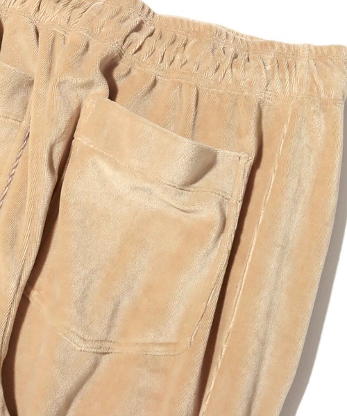 atmos(アトモス)の「atmos VELOUR TRUCK PANTS / アトモス ベロア トラック パンツ(その他パンツ・メンズ・ブラック/ベージュ・M/XL/L)」の3枚目の写真