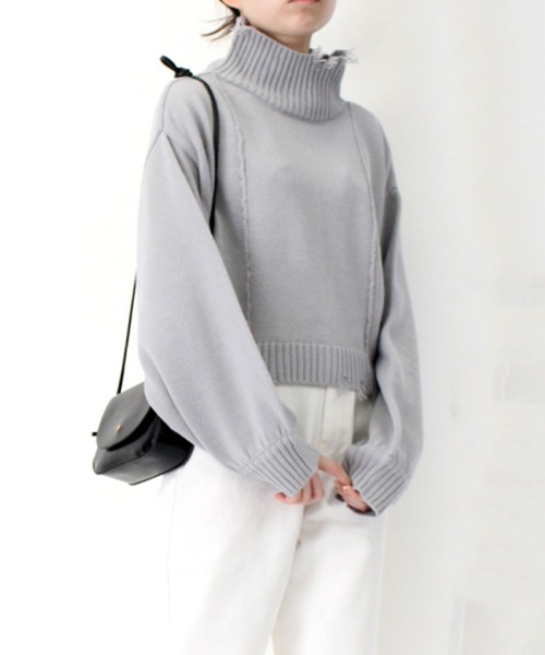 STYLEBLOCK(スタイルブロック)の「ニットダメージハイネックショートプルオーバー(ニット/セーター・レディース・ライトブルー/モカ/ライトベージュ/ブラック・M)」の1枚目の写真