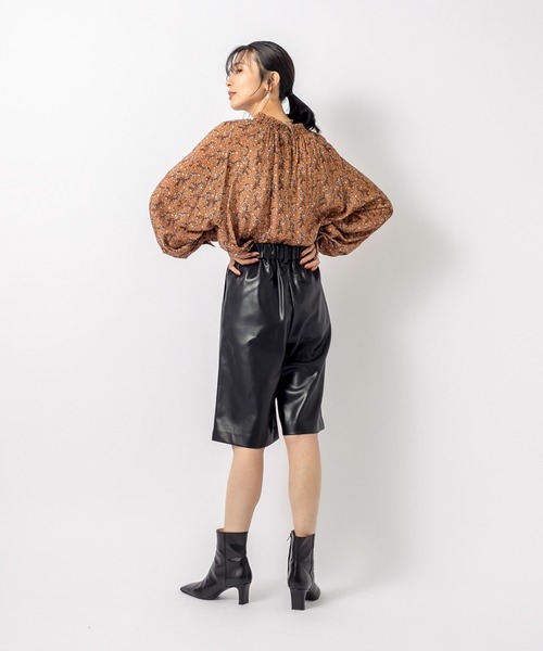 RIVE DROITE（リヴドロワ）の「秋にかけて大活躍する１枚　フェイクレザーハーフパンツ（その他パンツ・レディース・ブラック・FREE）」の7枚目の写真