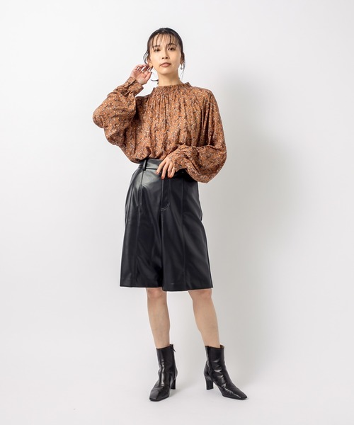 RIVE DROITE（リヴドロワ）の「秋にかけて大活躍する１枚　フェイクレザーハーフパンツ（その他パンツ・レディース・ブラック・FREE）」の5枚目の写真