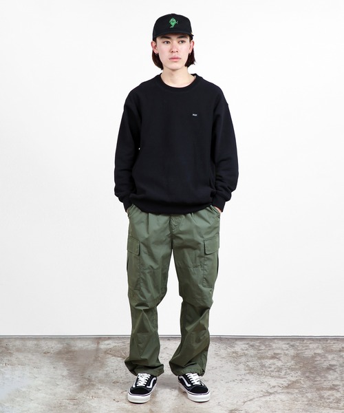 HUF（ハフ）の「CLASSIC FLEECE CREW / HUF クルー トレーナー（スウェット・メンズ・レッド系その他/グリーン系その他/ブラック/ホワイト系その他・X-LARGE/SMALL/MEDIUM/XX-LARGE/LARGE）」の11枚目の写真