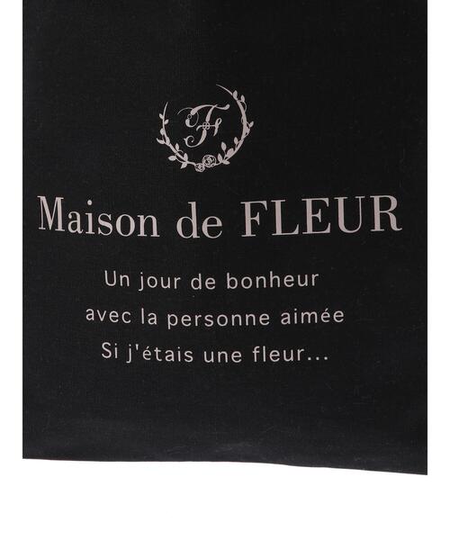 Maison de FLEUR（メゾンドフルール）の「EC限定モノトーンロゴプリントトートバッグ（トートバッグ・レディース・アイボリー/ブラック・FREE）」の5枚目の写真