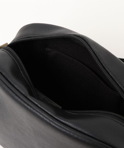 Samansa Mos2（サマンサ モスモス）の「タッセル付ラウンドショルダー（ショルダーバッグ・レディース・ブラック/ブラウン/グリーン・ﾌﾘ-）」の5枚目の写真