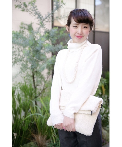 Chico（チコ）の「タートルニット長袖PO（ニット/セーター・レディース・サーモンピンク/グレー/ブラック/ホワイト・FREE）」の5枚目の写真