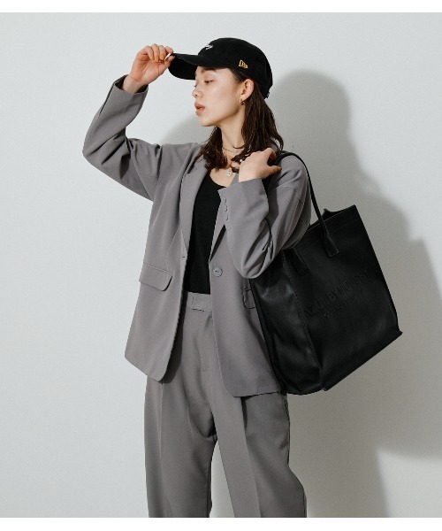 AZUL by moussy（アズールバイマウジー）の「AZUL EMBOSS TOTE BAG/AZULエンボストートバッグ（トートバッグ・メンズ・ブラック・FREE）」の9枚目の写真