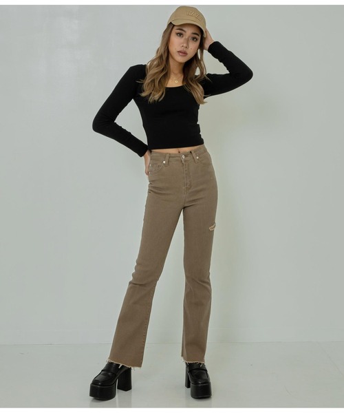 ANAP（アナップ）の「サイドカットツイルストレッチフレアパンツ（その他パンツ・レディース・スミクロ/ベージュ・L/M/S）」の8枚目の写真