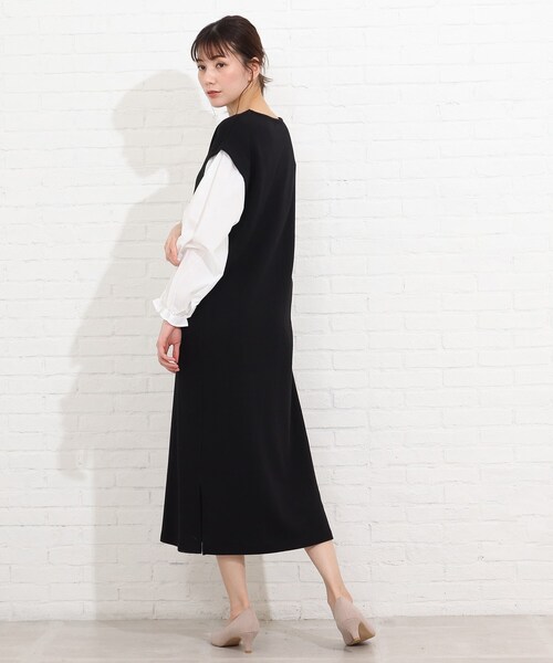 SHOO・LA・RUE(シューラルー)の「◆袖ボリューム切り替えワンピース(ワンピース・レディース・ベージュ系その他2/ブラック系4/グレー系4・02/03/04)」の17枚目の写真