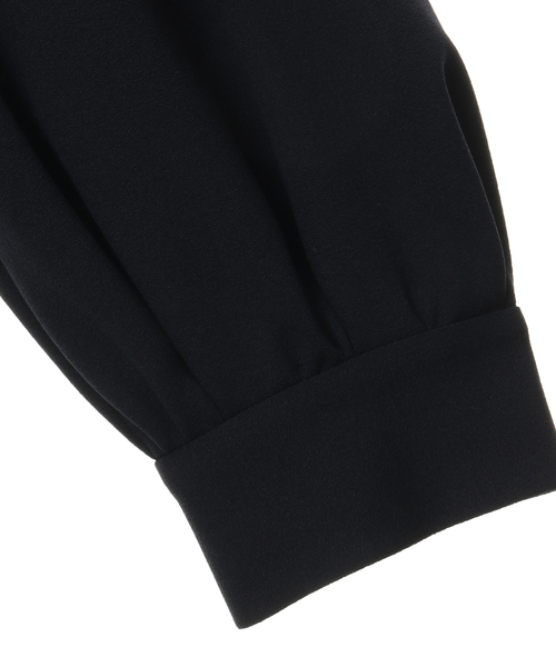 Tiara（ティアラ）の「ボリュームスリーブブラウス（シャツ/ブラウス・レディース・ネイビー/ブラック/アイボリー・FREE）」の15枚目の写真