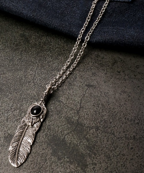 FUNALIVE（ファンアライブ）の「JON フェザーネックレス（ネックレス・メンズ・A/B/C/D/E/F/G/H/I/J/K/L/M/N/O/P/Q・FREE）」の3枚目の写真