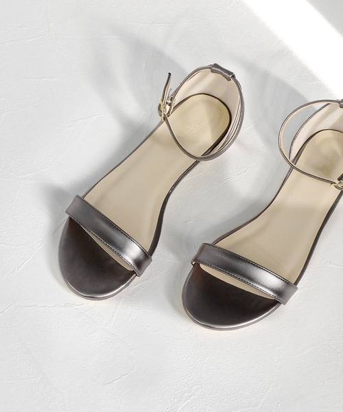 alala(アララ)の「メタリックベタサンダル(サンダル・レディース・シルバー/ゴールド/ガンメタ・M/LL/S/L)」の17枚目の写真